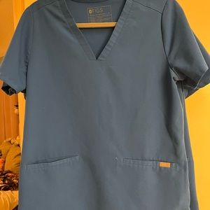 FIGS scrub top